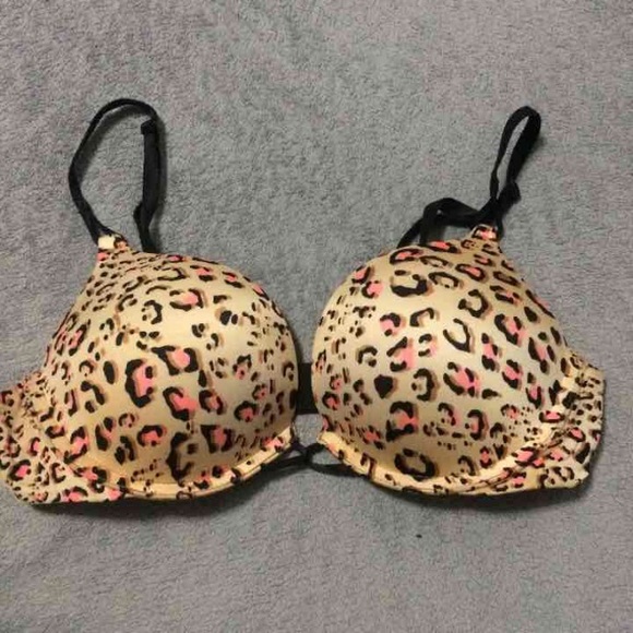 ❌SOLD❌VS 34B Bombshell Plunge Bra