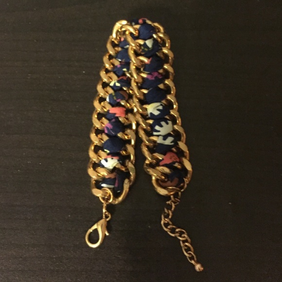 Floral bracelet