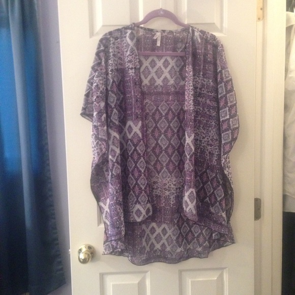 Truth Kimono Shawl Cover Up Shrug NWOT