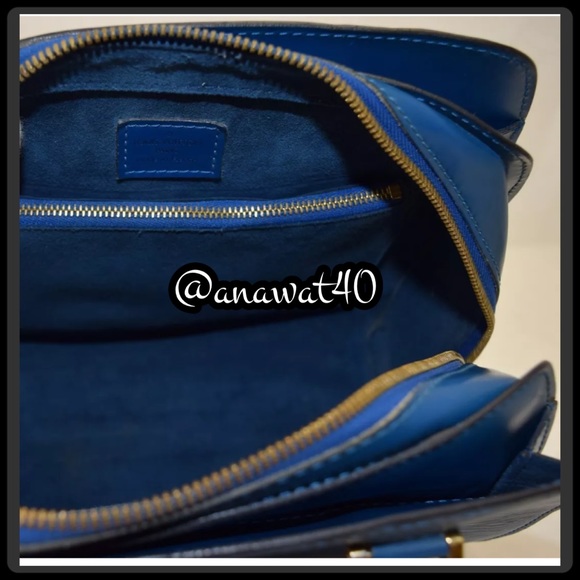 Authentic Louis Vuitton Pont Neuf Blue Epi Leather - Picture 3 of 4