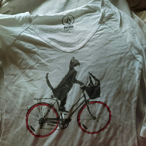 Pacsun cat tee