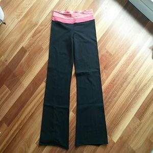 Lululemon "Groove Pant"