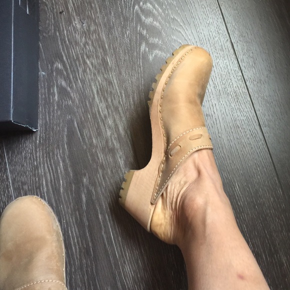 Suede clogs - Picture 2 of 4