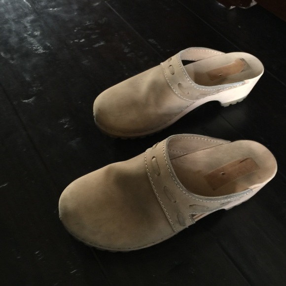 Suede clogs - Picture 3 of 4