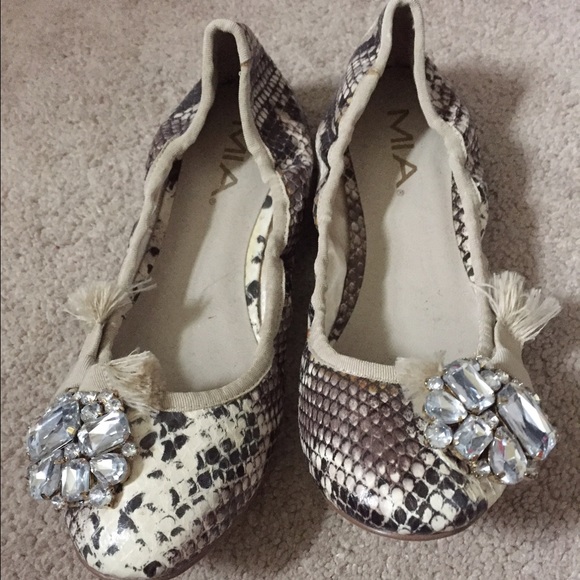 Snake print flats