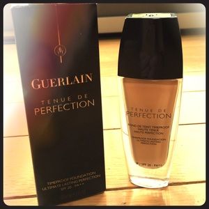 GUERLAIN Tenue De Perfection 12 Rose Clair