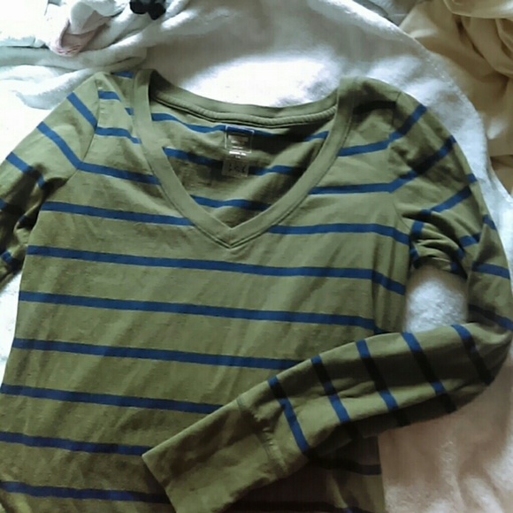 Mossimo casual tee