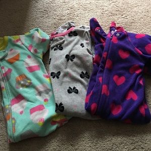 Set of 3 fleece footed pajamas 🎀