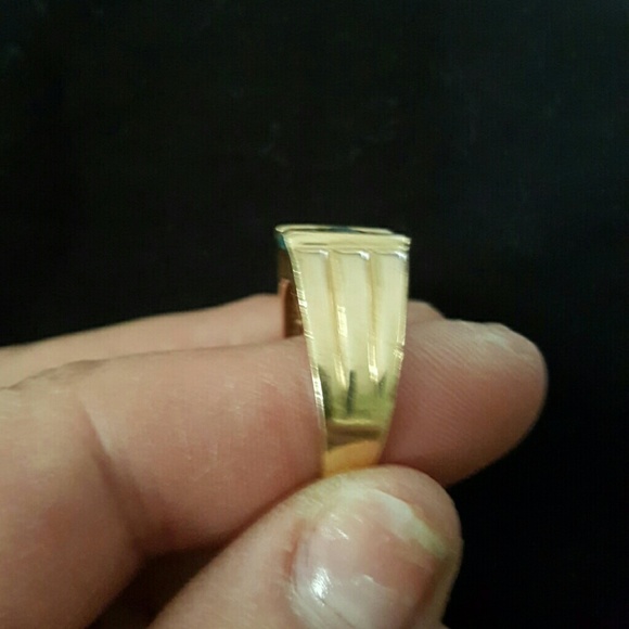 14 k solid gold blue topas - Picture 2 of 5