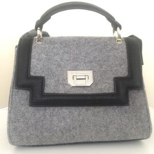 <<SOLD>>BCBG Generation small handbag