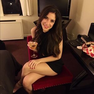 Meet your Posher, Charlotte