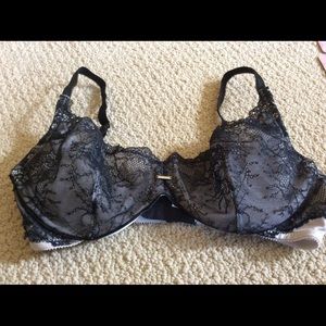Victoria's Secret lace bra 34d