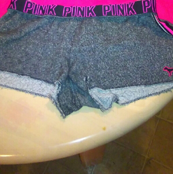 ** SOLD**Vs pink set! - Picture 2 of 2