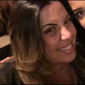 Meet your Posher, Elai