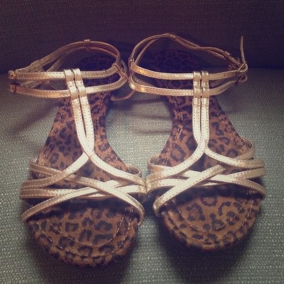 Forever21 gold/ leopard sandals. Sz. 7
