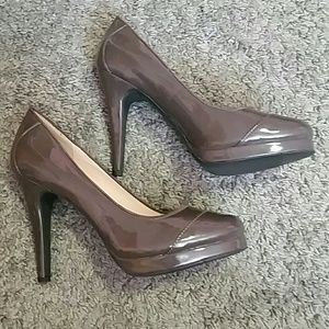 Victor Alfaro heels