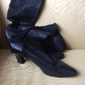 Liz Claiborne heeled boots size11M