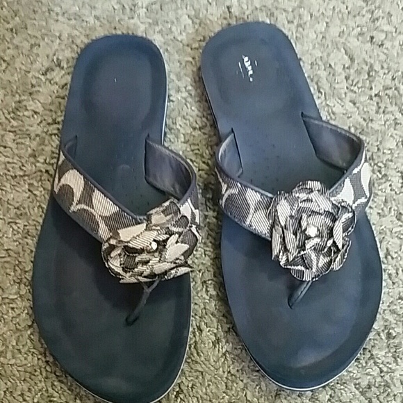 Coach flip flops