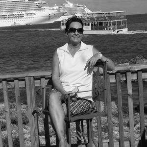 Meet your Posher, Debbie