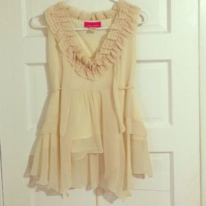 Pookie and Sebastian ivory ruffled tank