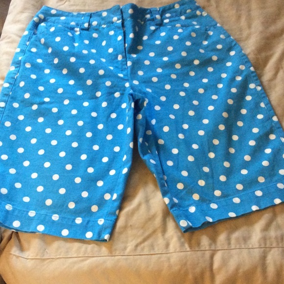 TALBOTS SHORTS SIZE 10