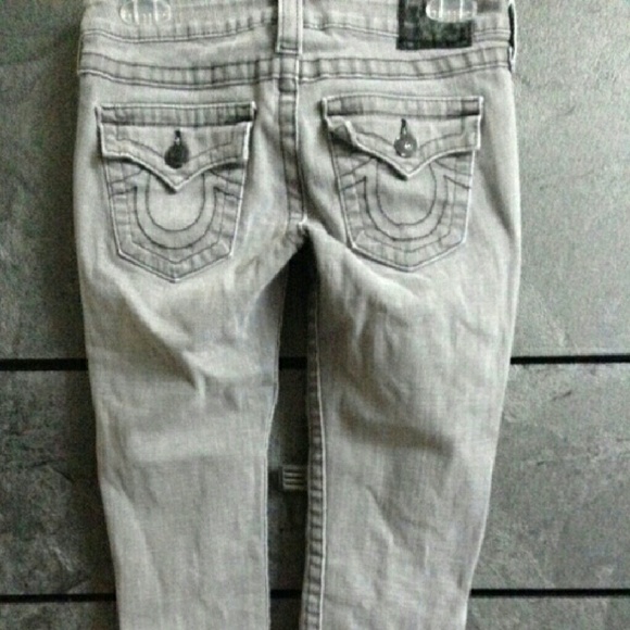 Authentic  true religion Capri jeans with rips