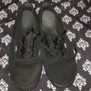 Black mono vans