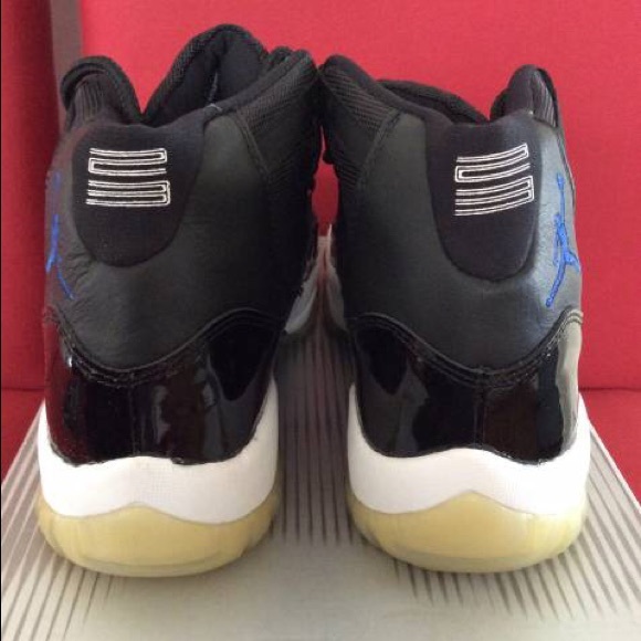 Air Jordan retro 11 space jam 2009 - Picture 3 of 3