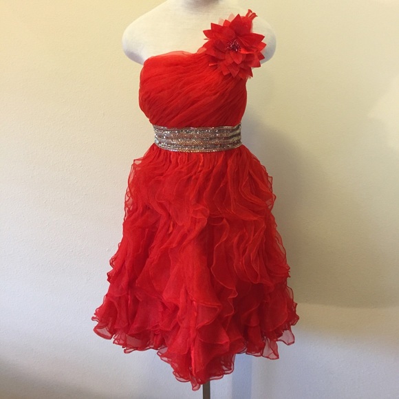 Red Cinderella Divine Prom | Homecoming Dress Sz 8 - Picture 2 of 7