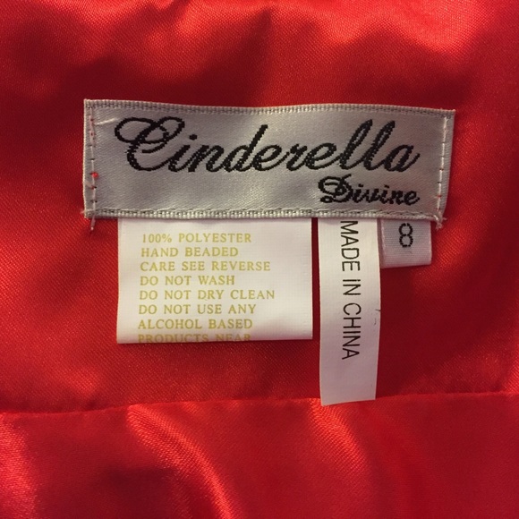 Red Cinderella Divine Prom | Homecoming Dress Sz 8 - Picture 4 of 7
