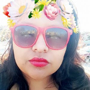 Meet your Posher, Thalia