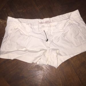 White Hollister shorts