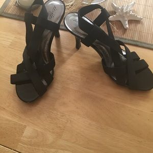 Strappy dress shoes