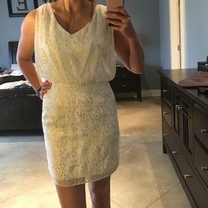 Laundry size 4 off white dress w gold polka dots