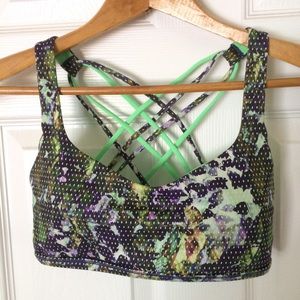 lululemon Free to Be Wild Sports Bra - sz 6