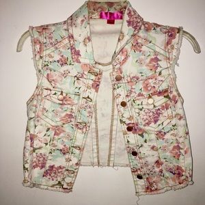 PRETTY FLOWER VEST 🌸