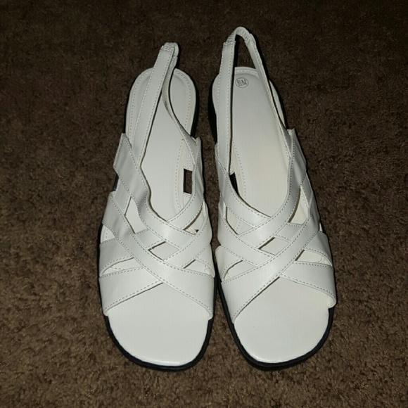 Malina cross strap sandals 8.5M