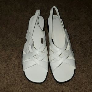 Malina cross strap sandals 8.5M