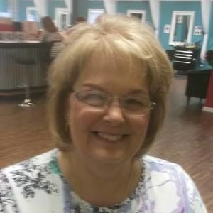 Meet your Posher, Caroline