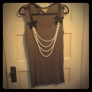 Cha Cha Vente Tank with attached pearl necklace