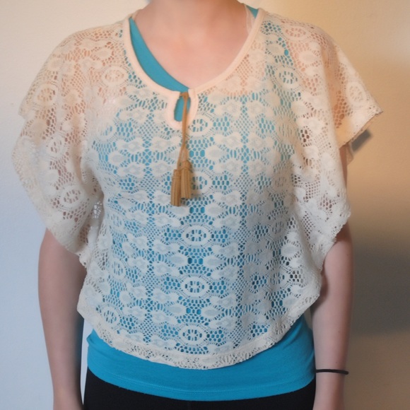 White lace shirt with blue tank