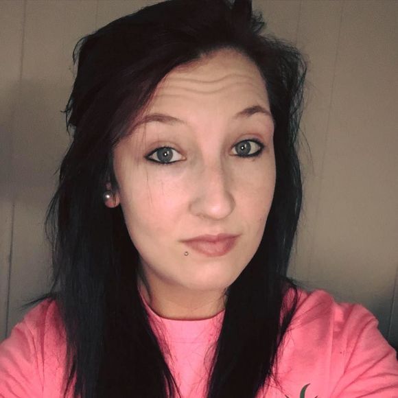 Meet your Posher, Alicia - Picture 1 of 1