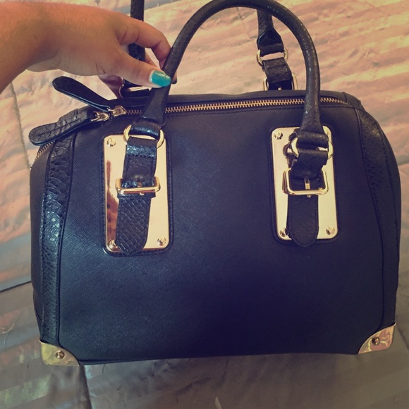 Aldo Gold Accent Bag
