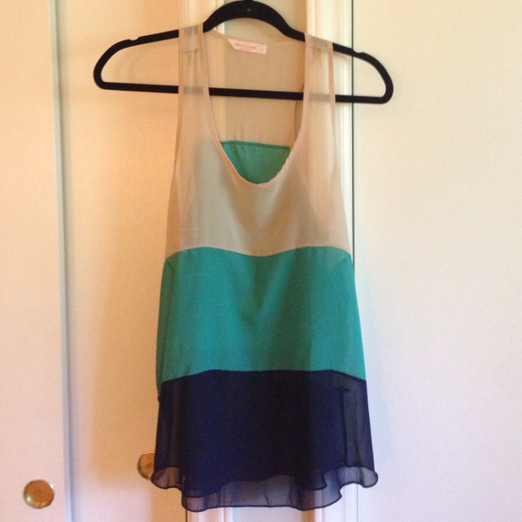 Sheer sleeveless Chris and carol size s top