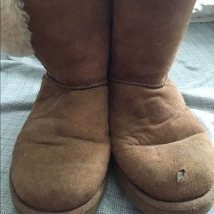 Bailey Button chestnut UGGS