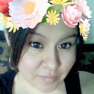 Meet your Posher, Yvette