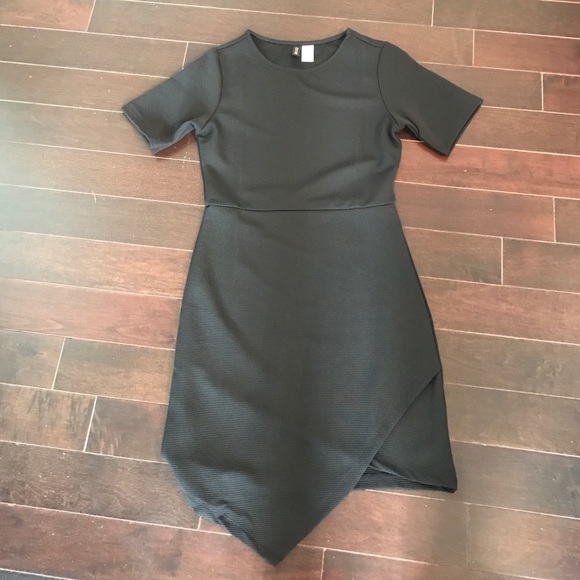 Dresses & Skirts - Black Asymmetric H&M dress