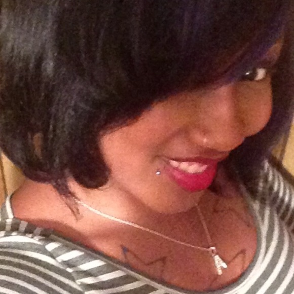 Meet your Posher, Andrea