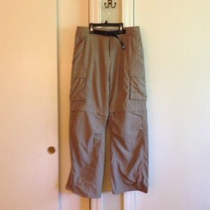 Mountain hardware men's small pants to shorts