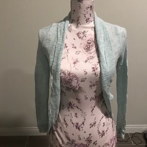 Light weight sweater